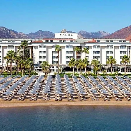 Faros Premium Hotell